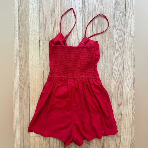 Abercrombie & Fitch red cut-out romper. Size XS - Picture 3 of 8